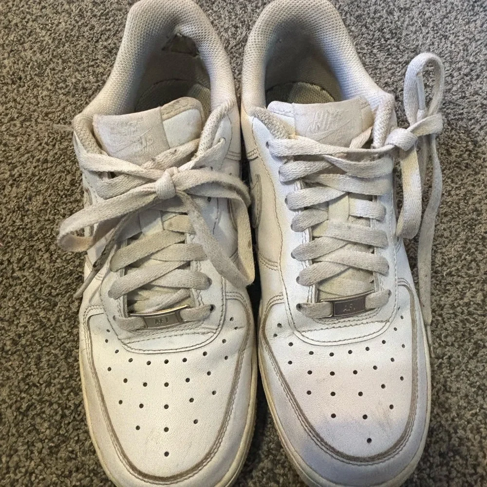 Nike Air Force 1 07 - Picture 5 of 10